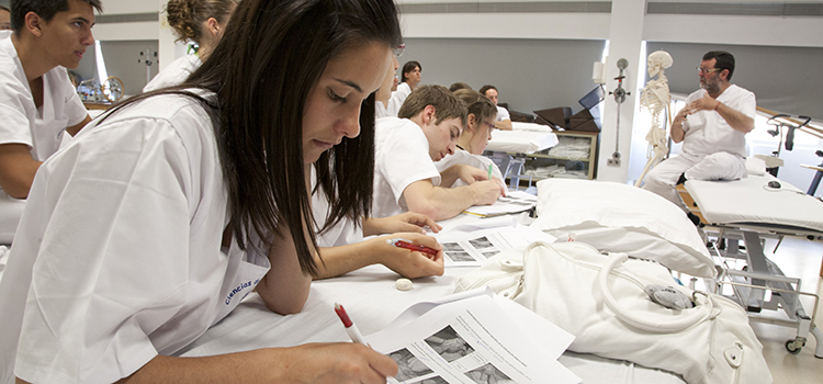 La UCA se coloca entre las mejores en Ciencias Físicas, de la Vida y Ciencias de la Salud según Times Higher Education