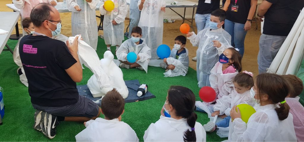 La UCA celebra en el Alcázar de Jerez la Noche Europea de los Investigadores