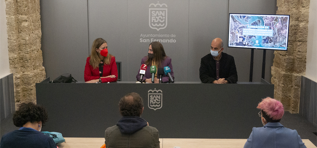 UCA y Ayuntamiento de San Fernando promueven un programa de formación en Ecoturismo y Economía azul