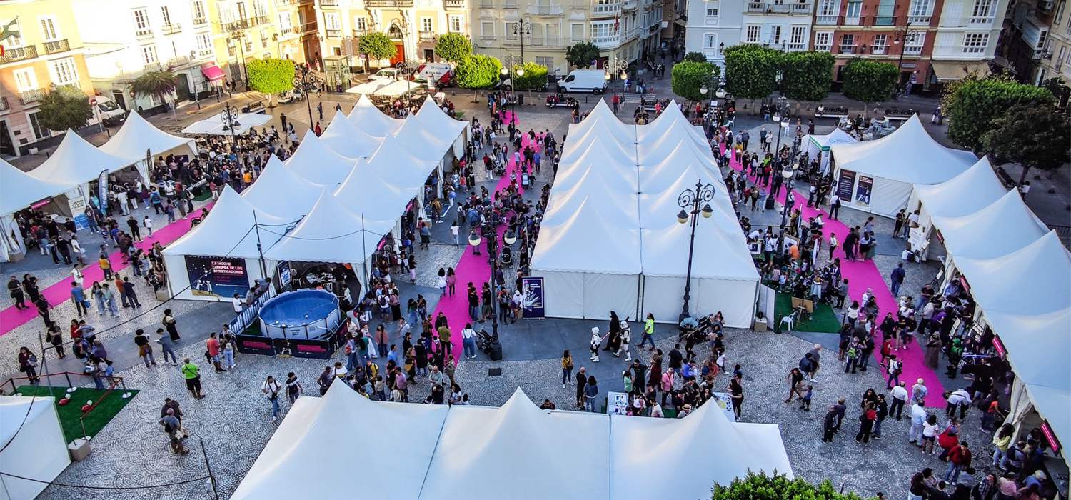 Más de 10.000 personas participan en la XI Noche Europea de los Investigadores de la UCA en Cádiz