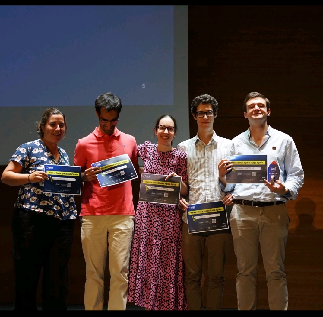 La investigadora de la UCA Isabel López, entre los ganadores del Hackathon NASA International Space Apps Sevilla